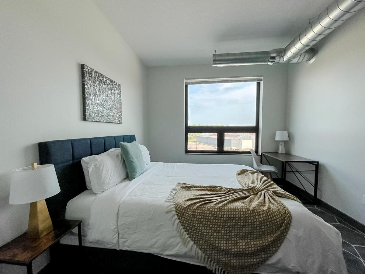 Sleepover 1Bd 1Ba Des Moines Apartments Ngoại thất bức ảnh