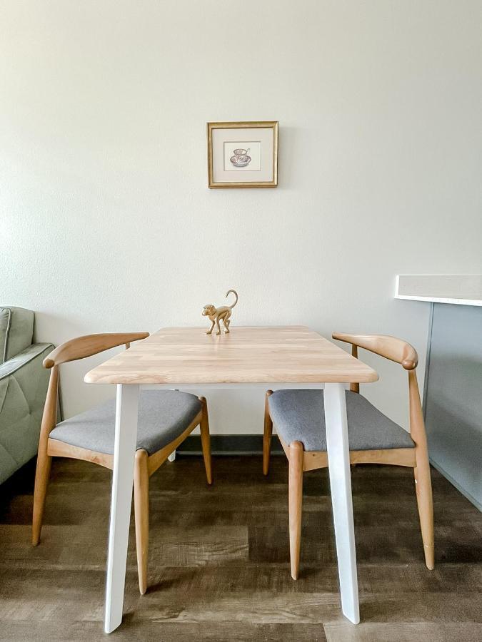 Sleepover 1Bd 1Ba Des Moines Apartments Ngoại thất bức ảnh