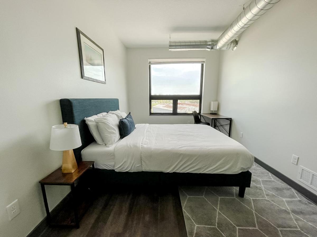 Sleepover 1Bd 1Ba Des Moines Apartments Ngoại thất bức ảnh